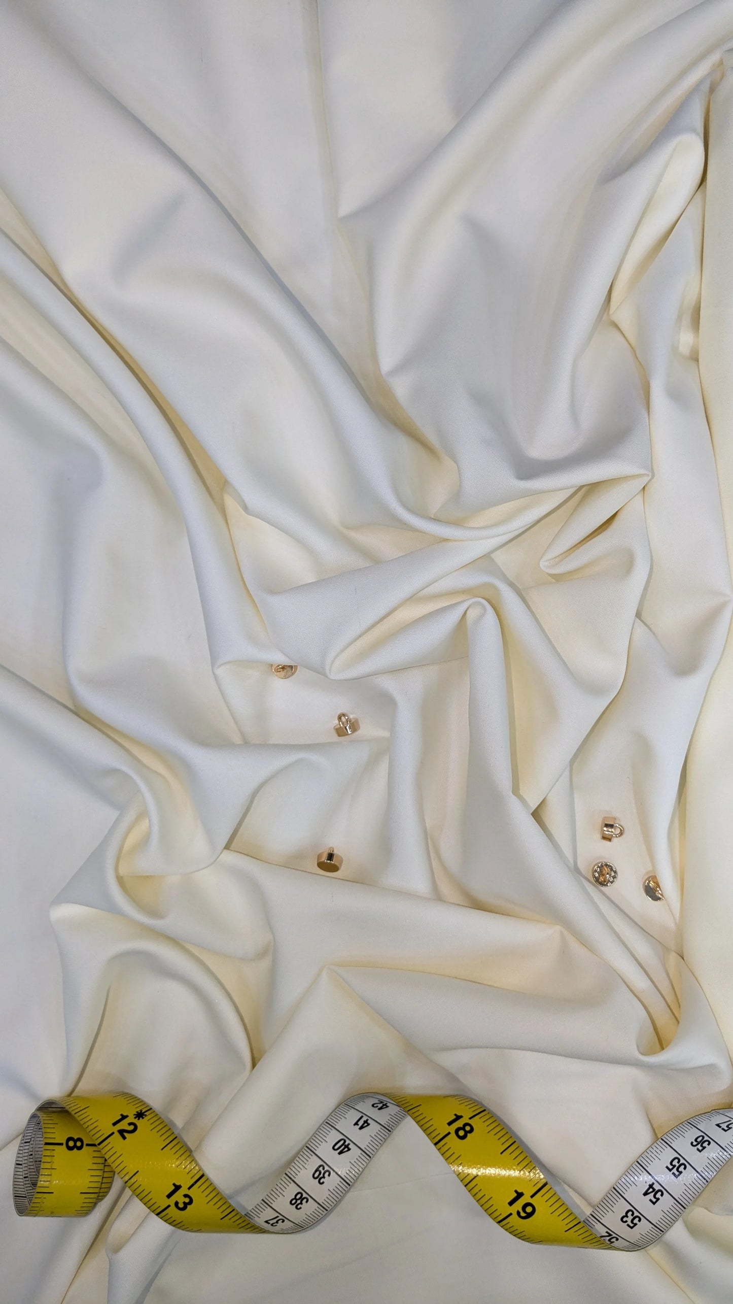 Creme White - 4.5 Meter