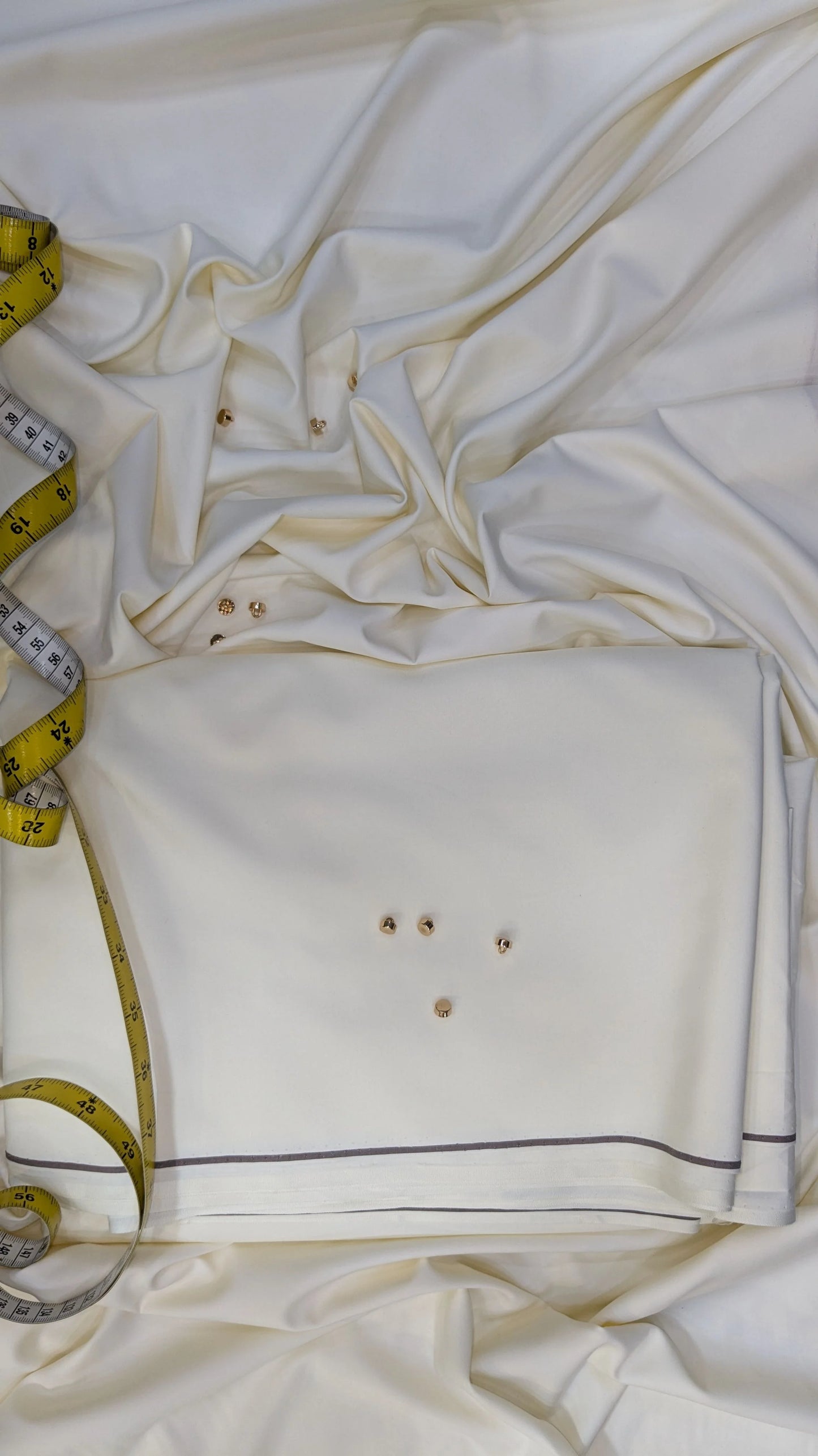 Creme White - 4.5 Meter