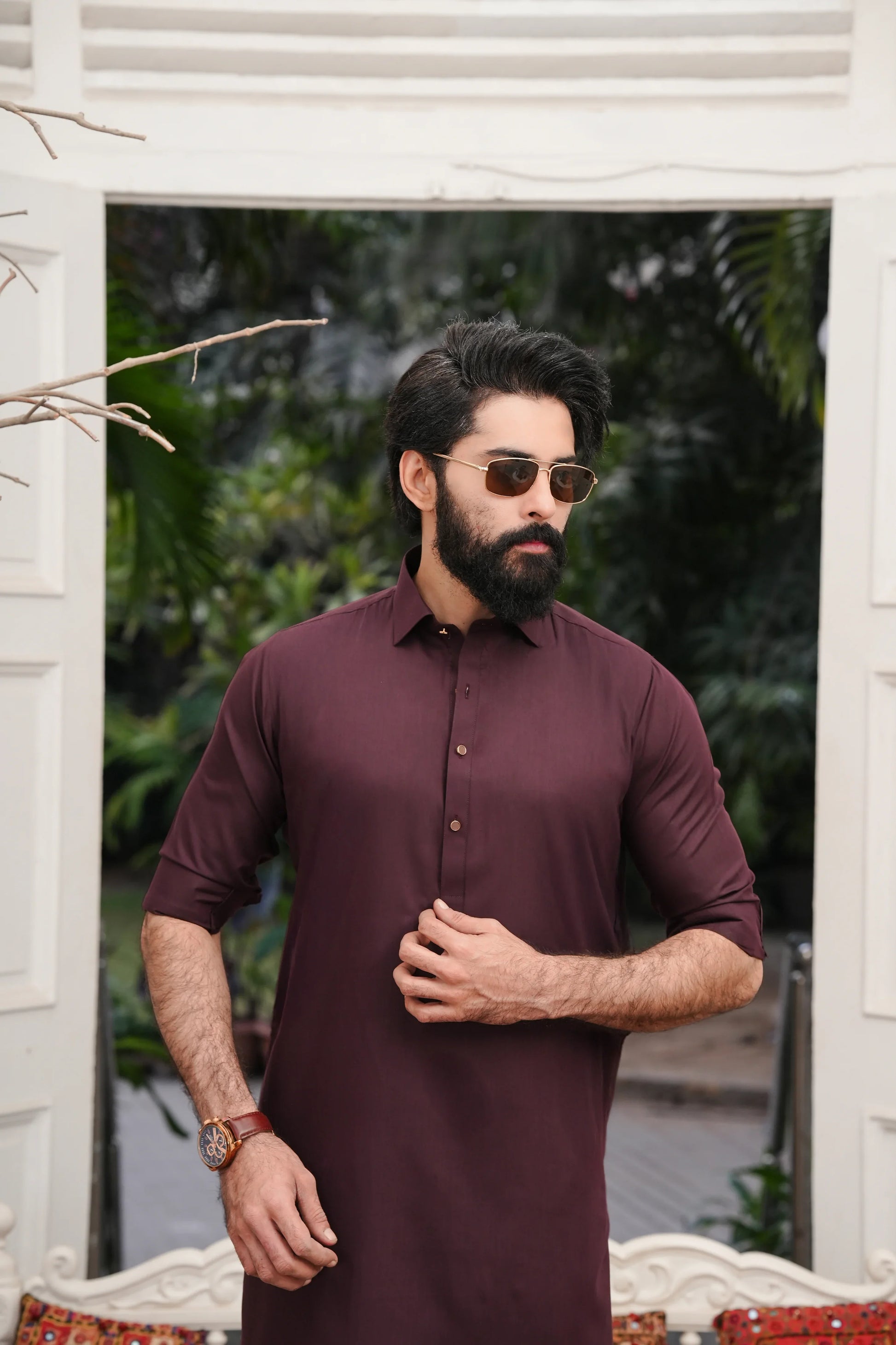 Maroon Blended Kameez Shalwar-Closeup-Wear Manzar